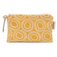 Gyllstad-necessarS-solar-gul-145Sek-large_580x