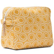 washbag-xl-solar-yellow-zoom